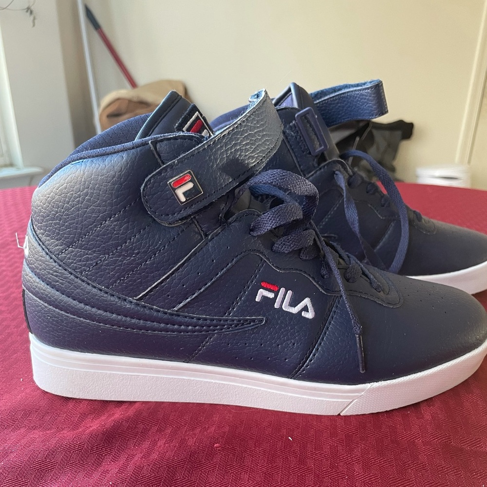 Men’s Fila sneakers
